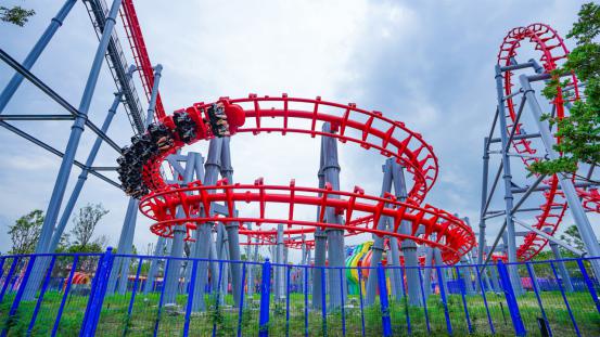 自贡方特和绵阳方特,绵阳方特跟自贡方特哪个大