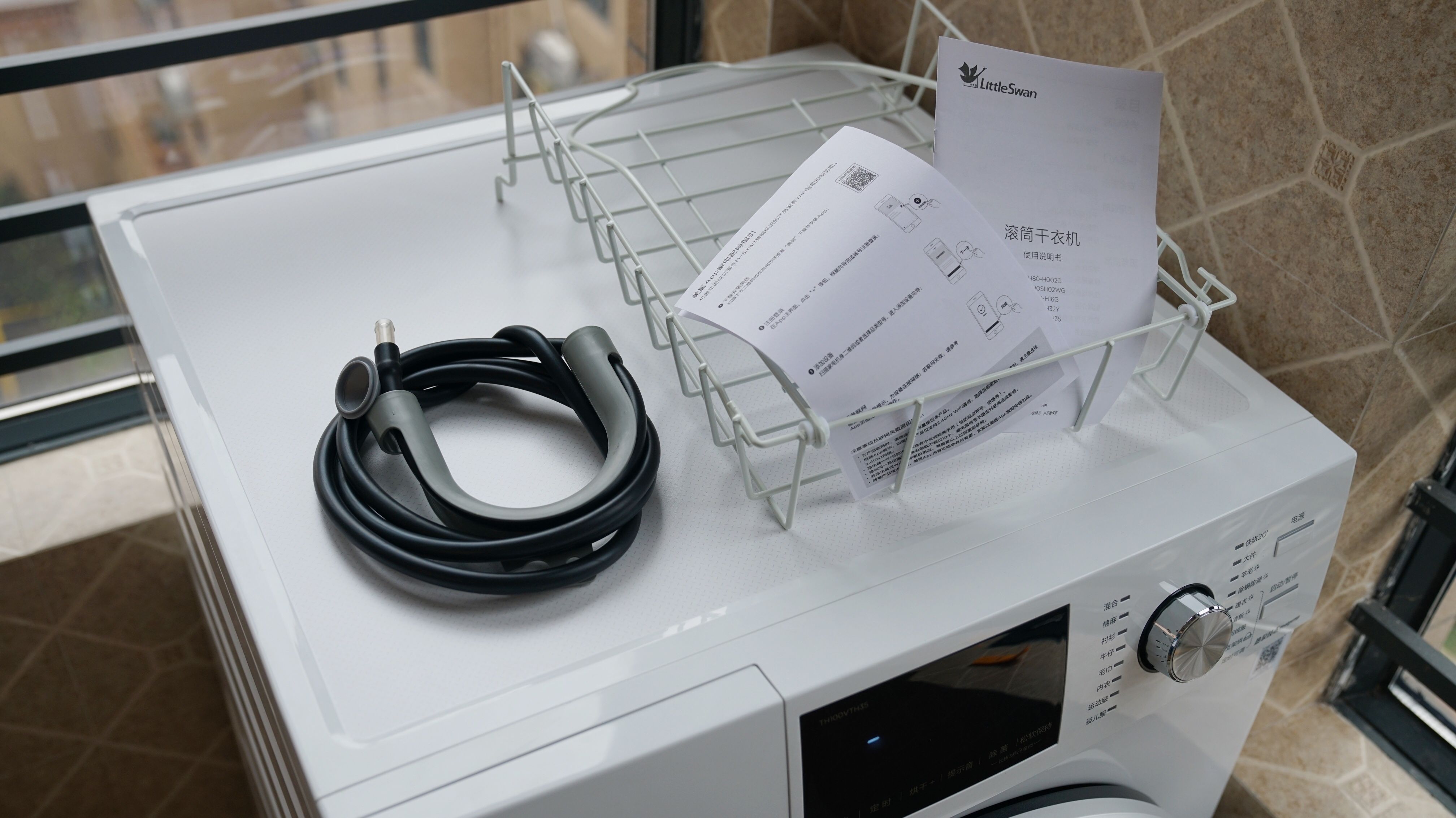 小天鹅热泵烘干机th100-h32y,小天鹅th100vh30wt热泵烘干机测评