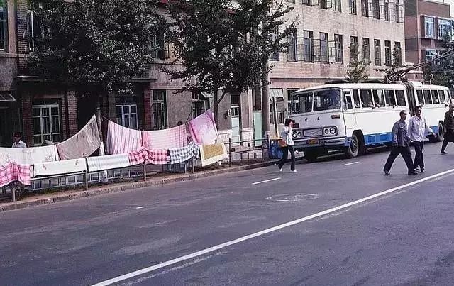 乘法口诀表图大图,简单又容易看的乘法口诀表图