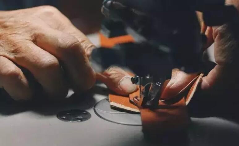 皮具界的苹果手机——土屋鞄，一开始居然就只想做书包