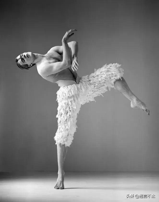 英国乔治小王子跳舞,乔治小王子被嘲笑