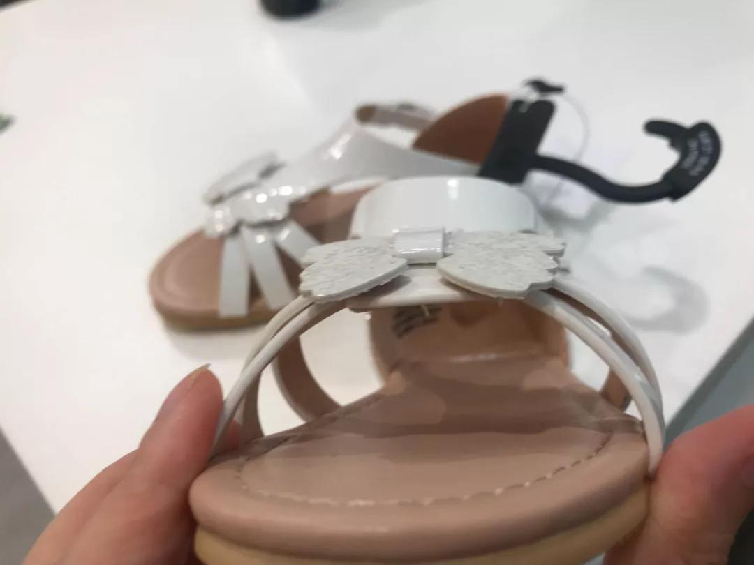 高颜值凉鞋小孩,什么材质的凉鞋鞋底最软