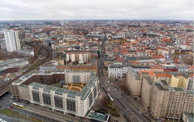 普通人不吃不喝赚100万需要多久,普通人月薪5000不吃不喝