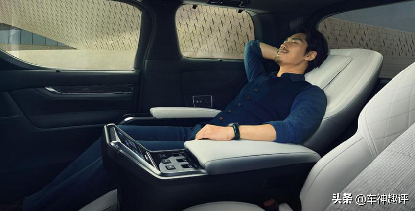 谁惯得“加价销售”臭毛病？雷克萨斯LM300售400万你买不买？