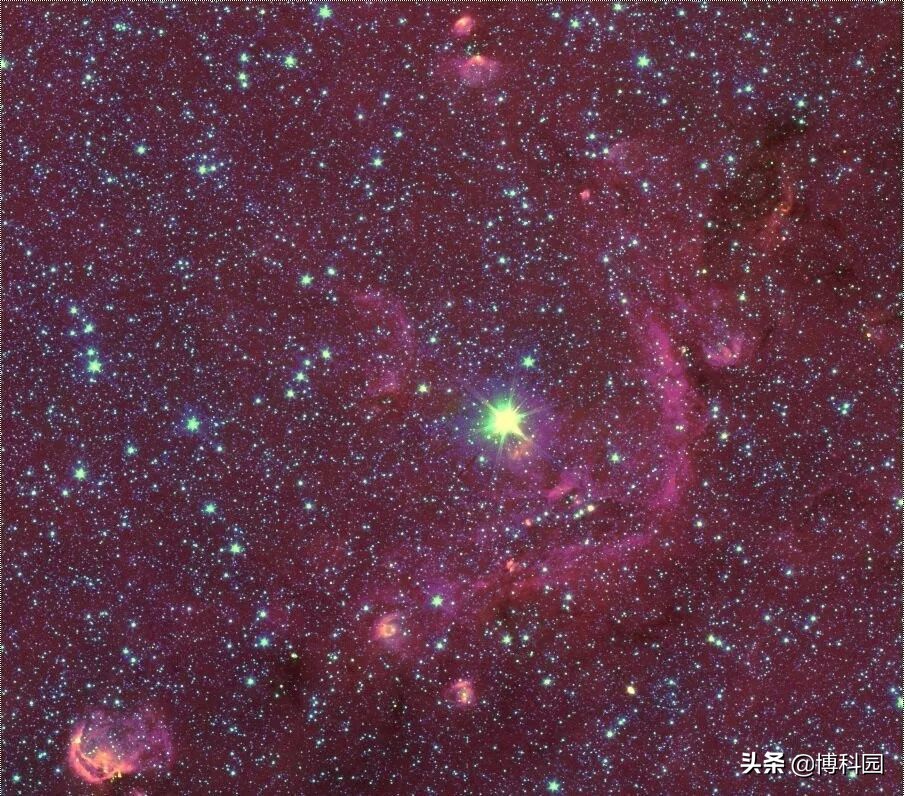 很奇怪,黄超巨星反复冷却和加热!而且发光亮度是太阳的50万倍