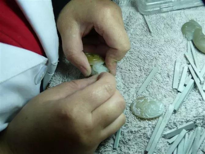 玉石抛光桶教程,土办法玉石抛光