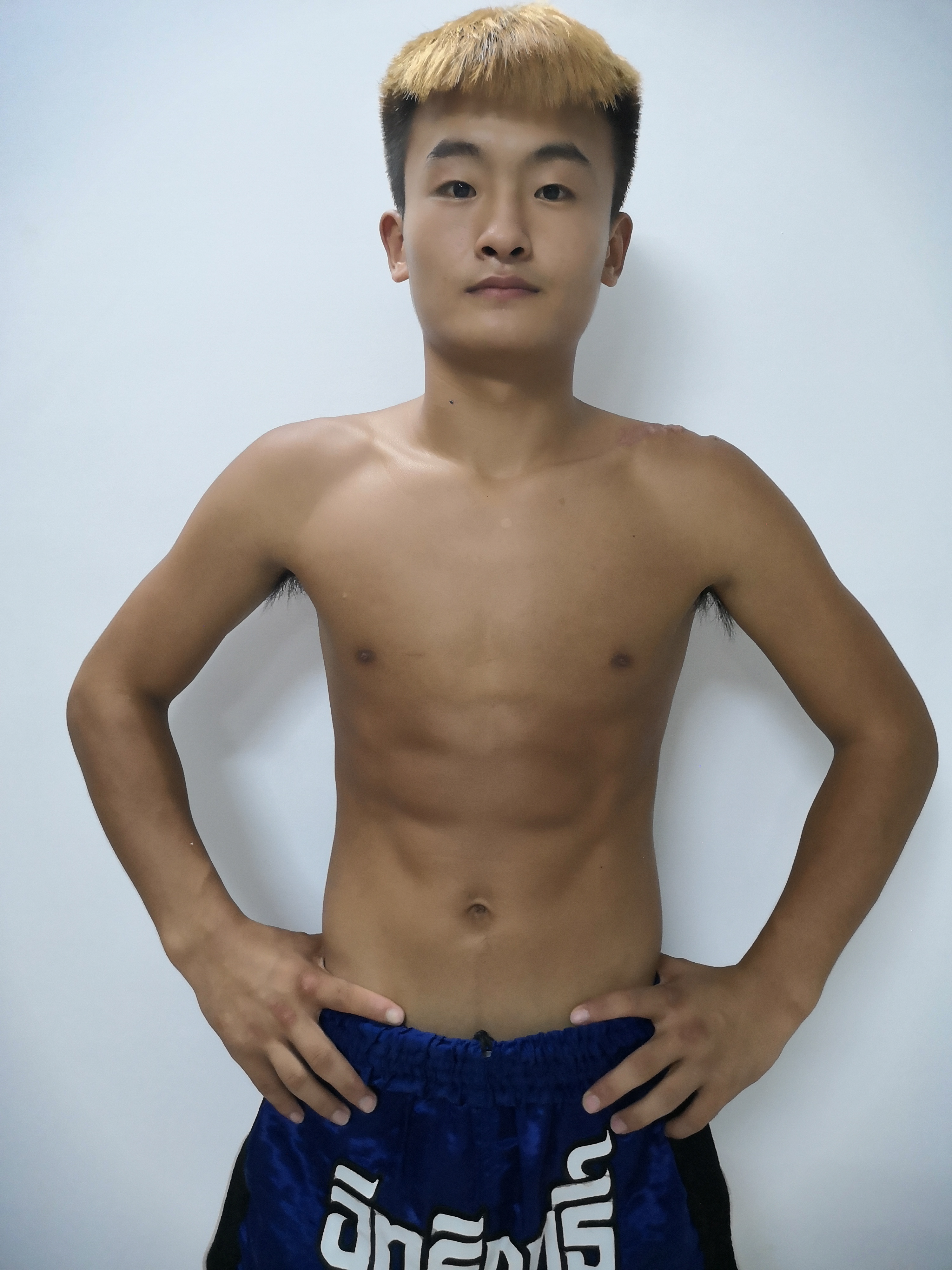 魔鬼八人战完整视频,魔鬼八人战直播现场