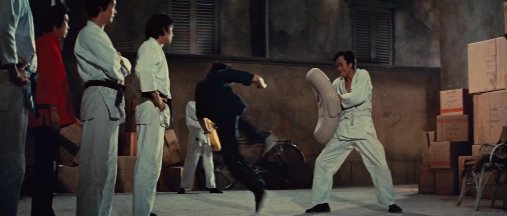 猛龙过江李小龙练直拳,截拳道李小龙猛龙过江