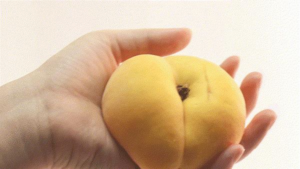 黄金蟠桃便宜,黄金蟠桃口感特别好价格实惠