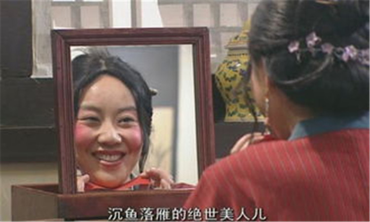 宅家结束估计出门个个全是大油田！这些散粉，能让你变成哑光的