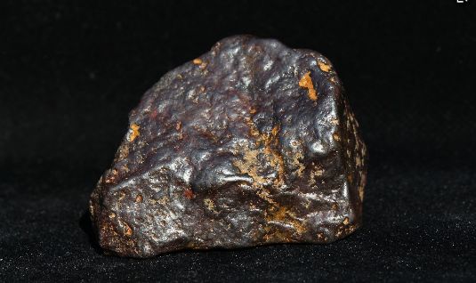 终于捡到了值钱的石头,捡到这些石头不要扔真的很值钱