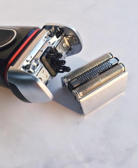 五刀头电动剃须刀头怎样清洗,米家电动剃须刀怎么清洗