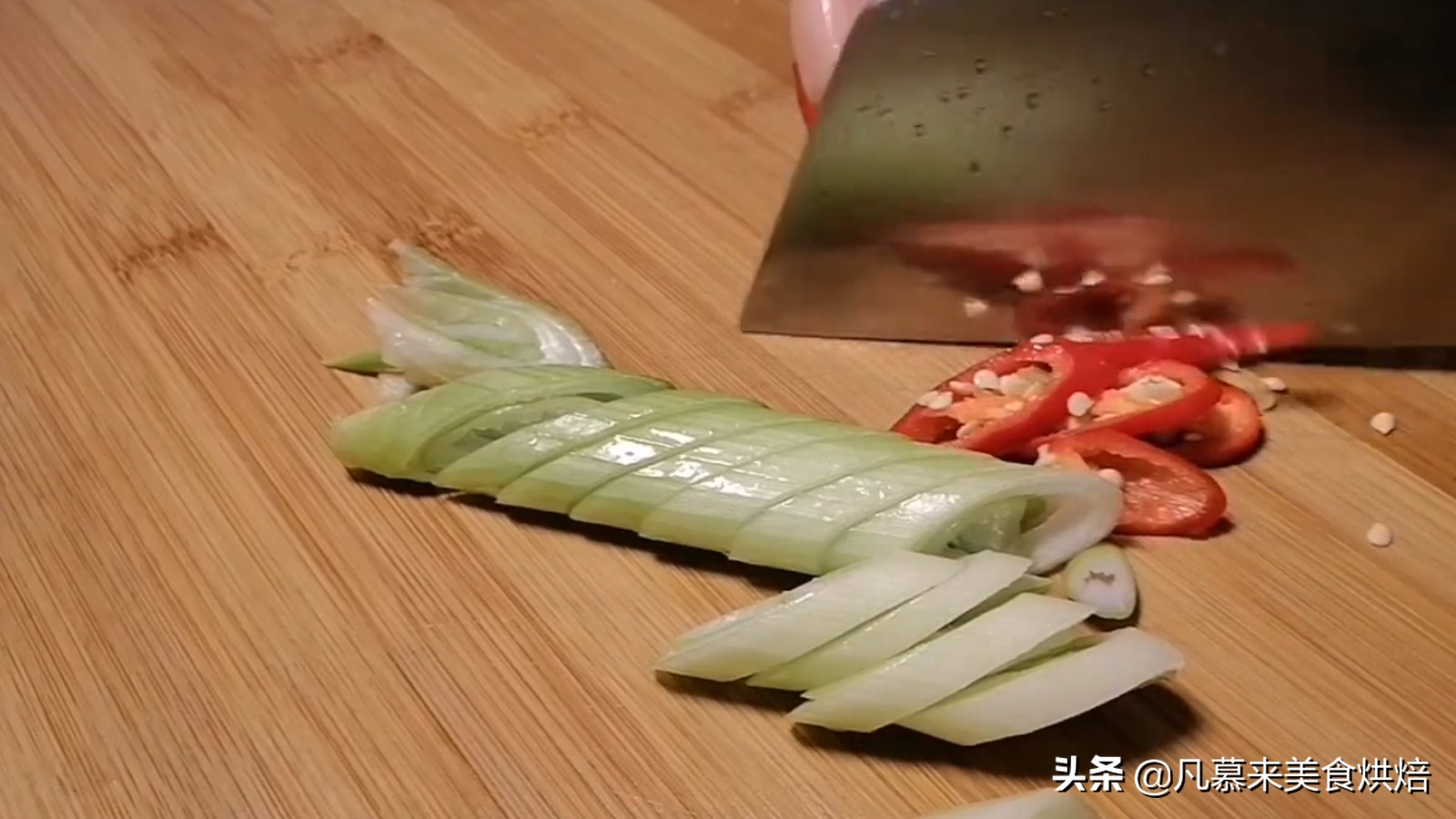 吃了三十年白菜就服这种做法,吃了30年白菜原来一直都切错了