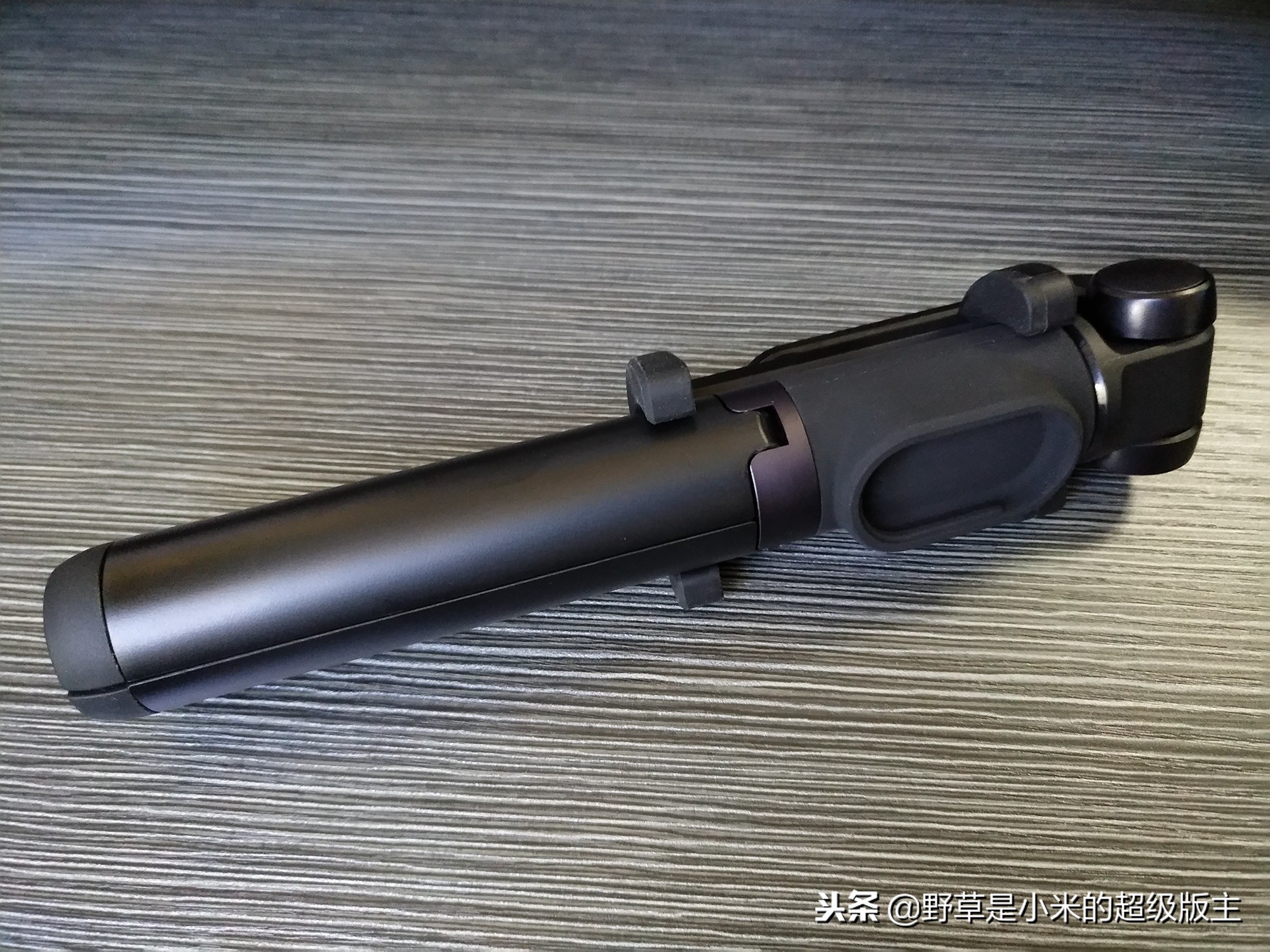 小米手机支架式自拍杆,全网最火自拍杆神器小米
