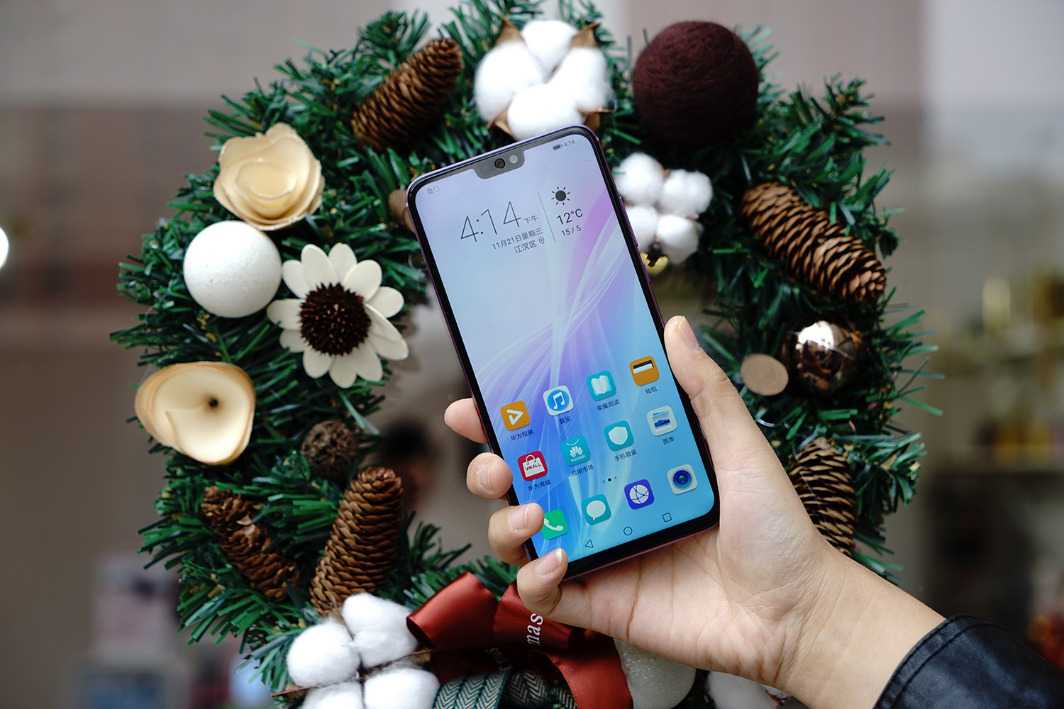 荣耀8x梦幻紫男生用,荣耀8x刚出有什么颜色