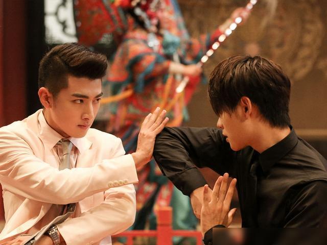 盗墓笔记解雨臣是真的吗,盗墓笔记解雨臣救吴邪