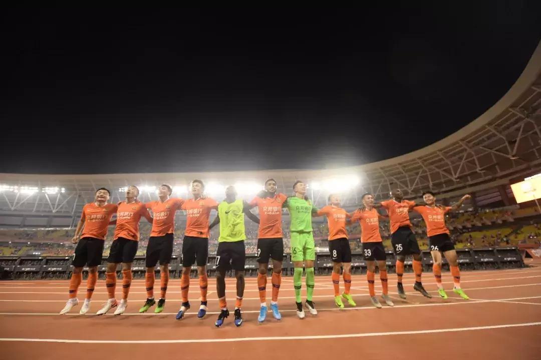 武汉卓尔2-1击败天津天海,武汉卓尔和山东鲁能交手战绩