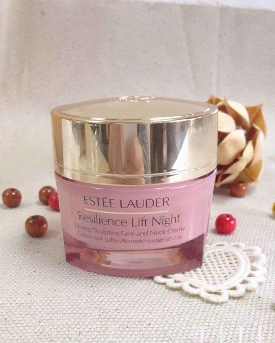 适合中老年人用的平价护肤品,适合中老年女性的护肤品牌