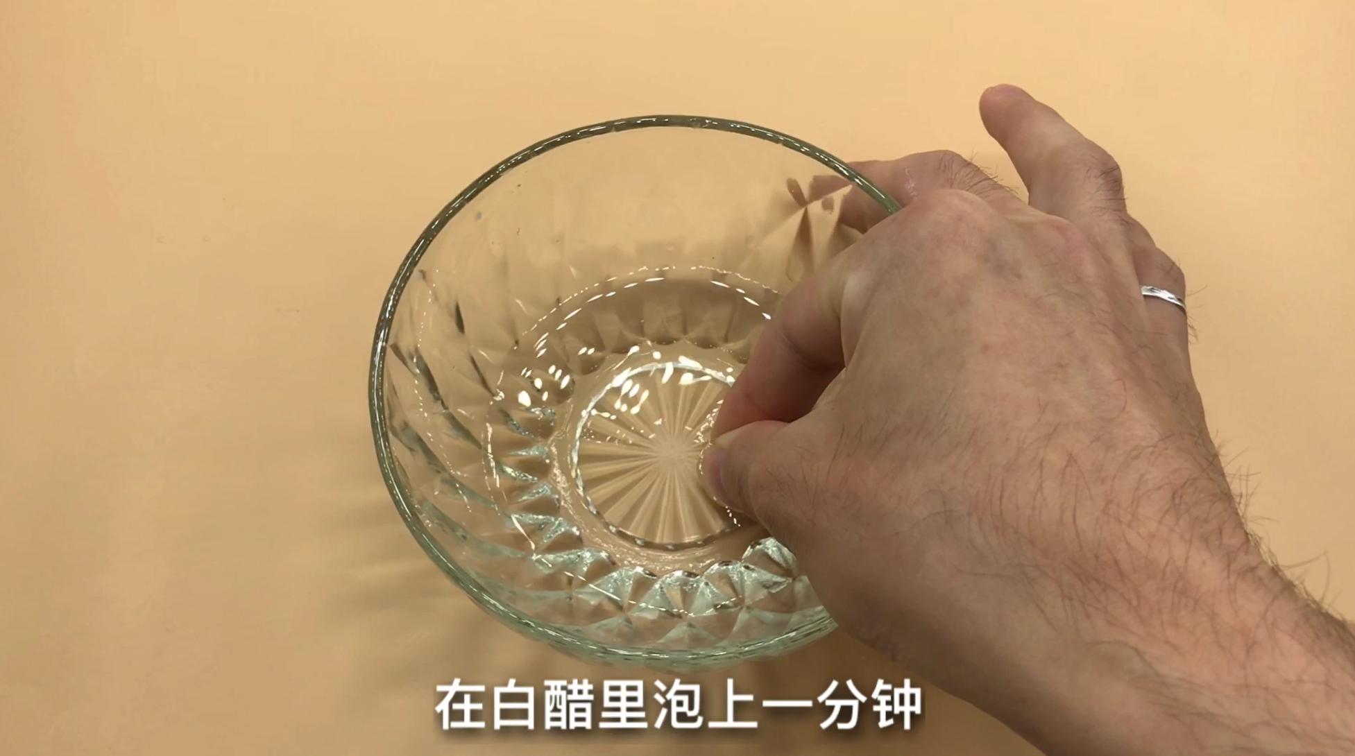 502胶水粘到手指硬化怎么清除,502胶弄到手上手指麻是怎么回事