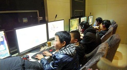 电竞快速发展源头，正是我们十年前充的Q币，成就了腾讯的今天