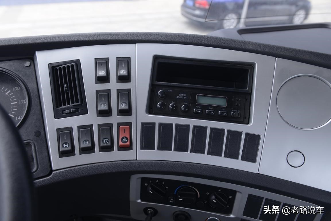 一代经典陕汽奥龙,新款陕汽奥龙