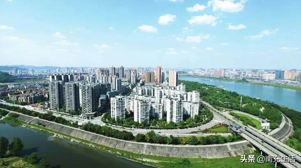 鸿通文德中央大境30号楼视野如何,鸿通文德中央大境城市展厅