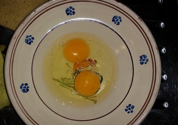 一天一个鸡蛋吃出事,三岁男孩吃煮鸡蛋丧命