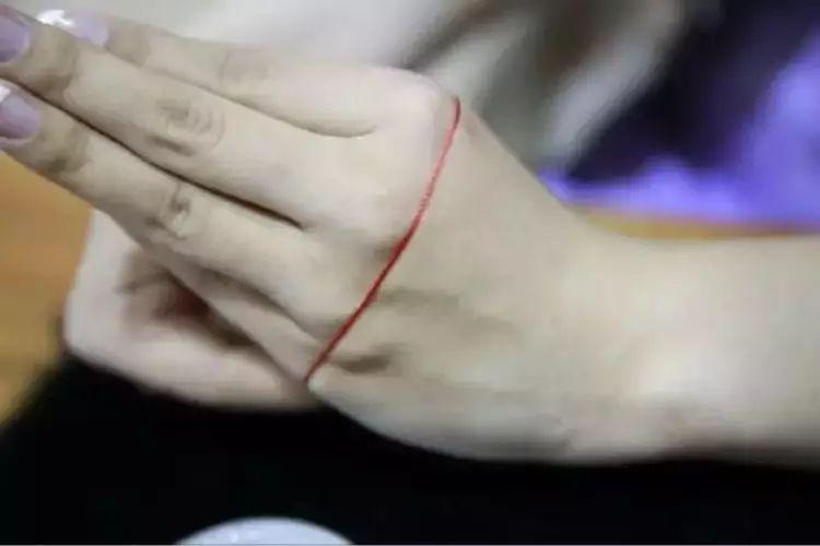 不小心打碎玉镯子24万什么连续剧,把戴了十几年的手镯打碎会不好吗