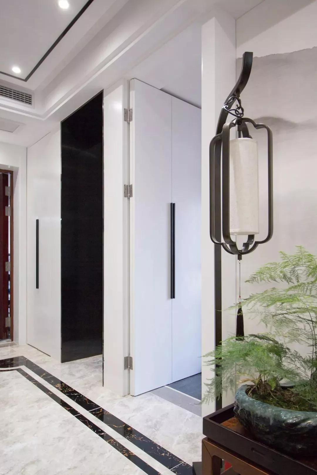 浅色中式电视柜一体背景墙,简单便宜的中式风格的电视墙