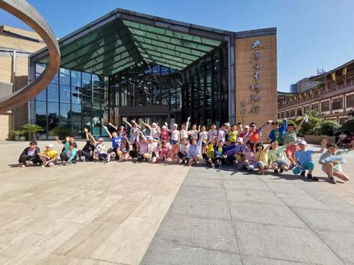 渝中区的学校除了“三巨头”，还有“三剑客”也牛得很