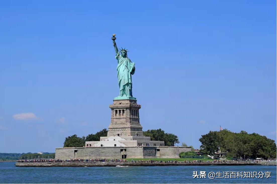 世界20个国家的著名建筑 (全球最发达的8个国家标志性建筑)