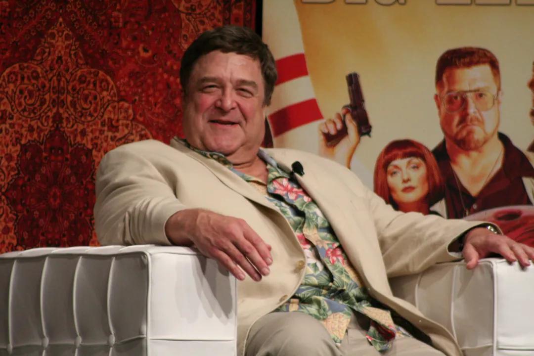 男人这辈子必穿的裤子,最经典的卡其裤是哪款