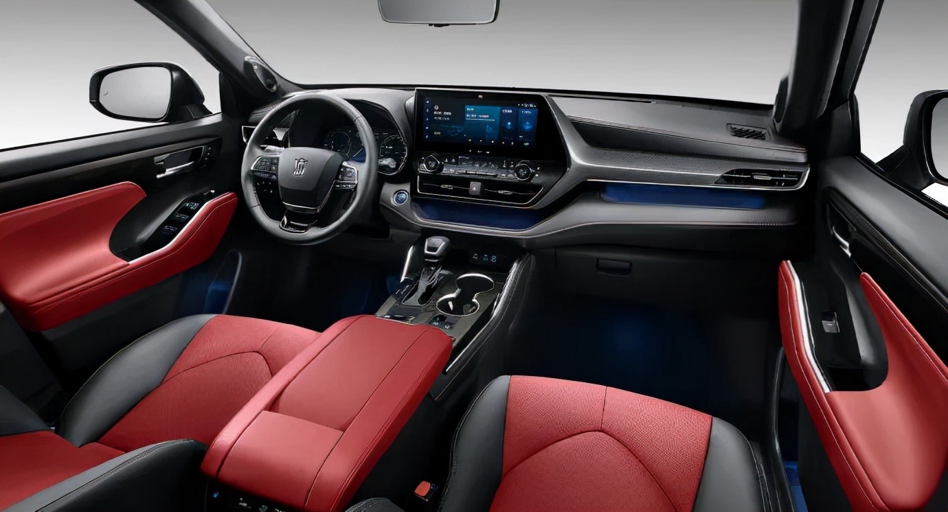 丰田汉兰达双擎四驱高海拔测试,一汽丰田陆放对比广汽丰田汉兰达