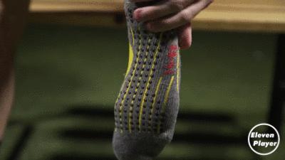 如何使足球鞋变得合脚,新足球鞋磨脚后跟处理4种方法