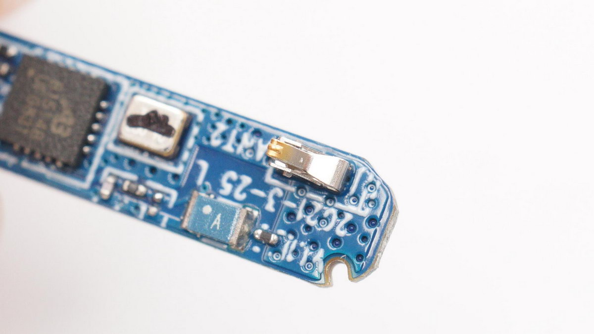 远销非洲的TWS真无线耳机应该注意什么？拆解传音TECNOBuds2看看