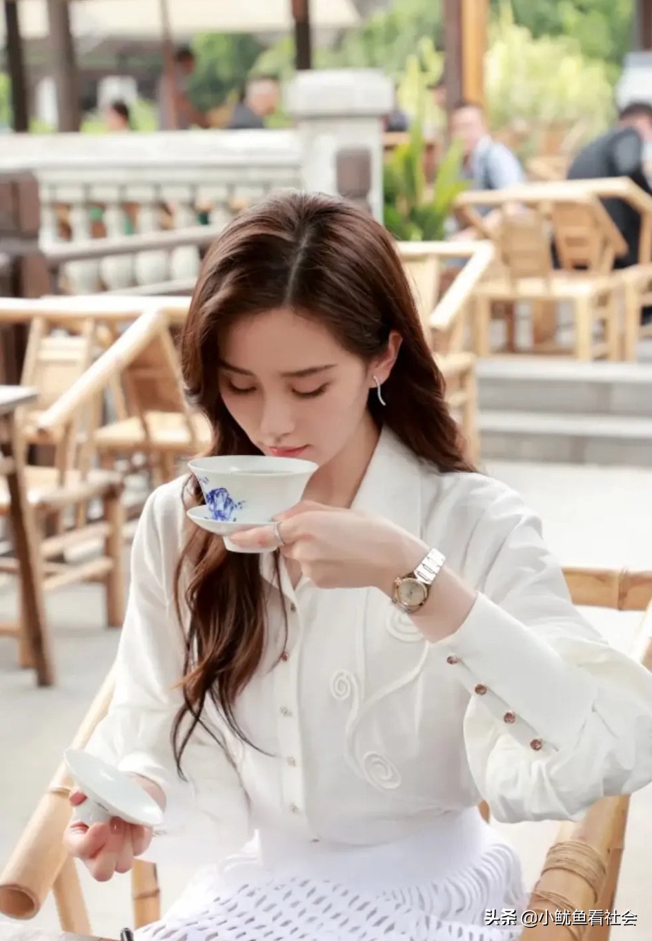 为什么夏天晒黑冬天能变白,夏天要喝什么皮肤才能变白