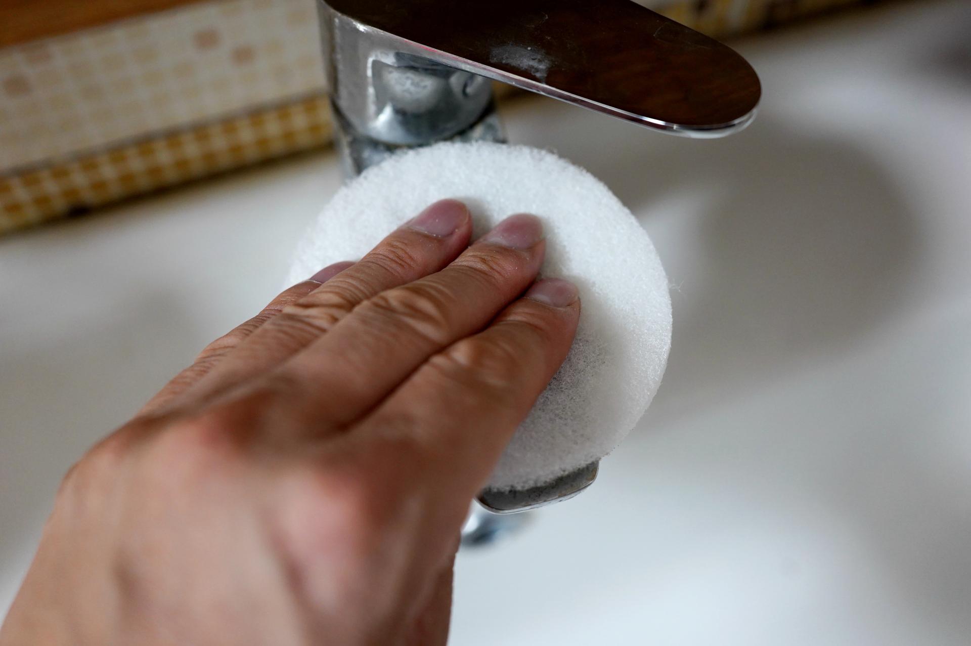 最全的家居清洁小妙招居家必收藏,家居清洁视频教程之卧室清洁