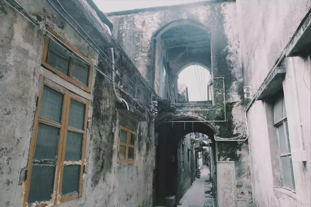 每个地方都有个沙井,好多地方叫沙井