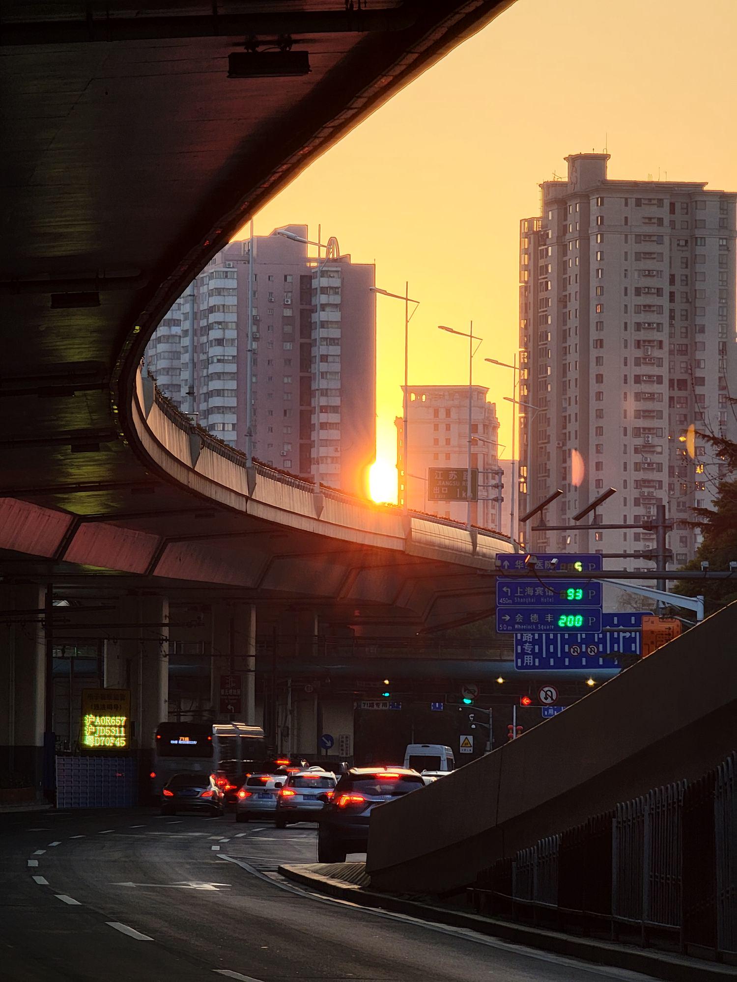 涓夋槦galaxys21ultra璇勬祴瑙嗛,涓夋槦galaxys22缁埅灏忕櫧娴嬭瘎