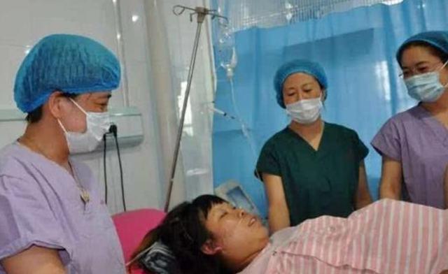 熊猫血二胎快出生了,熊猫血妈妈生一胎是熊猫血吗