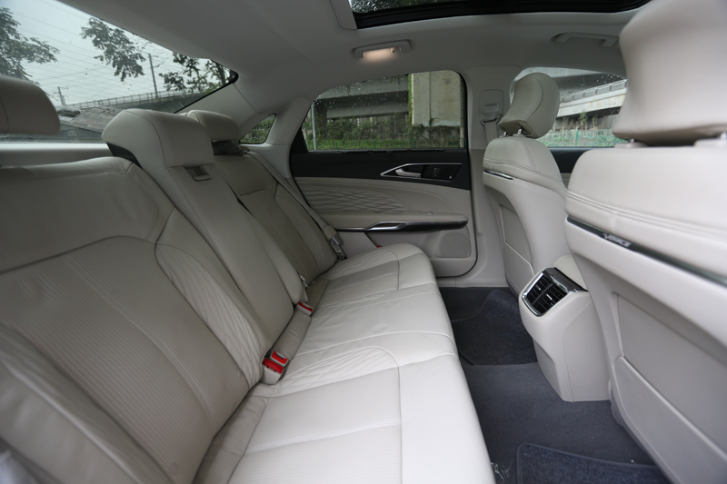 福特金牛座二手2.7t缺点,福特金牛座的特点和缺点