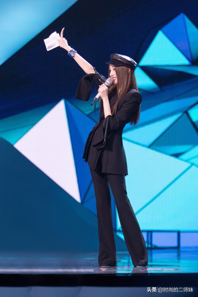 热巴私服黑色吊带,热巴身材好的视频