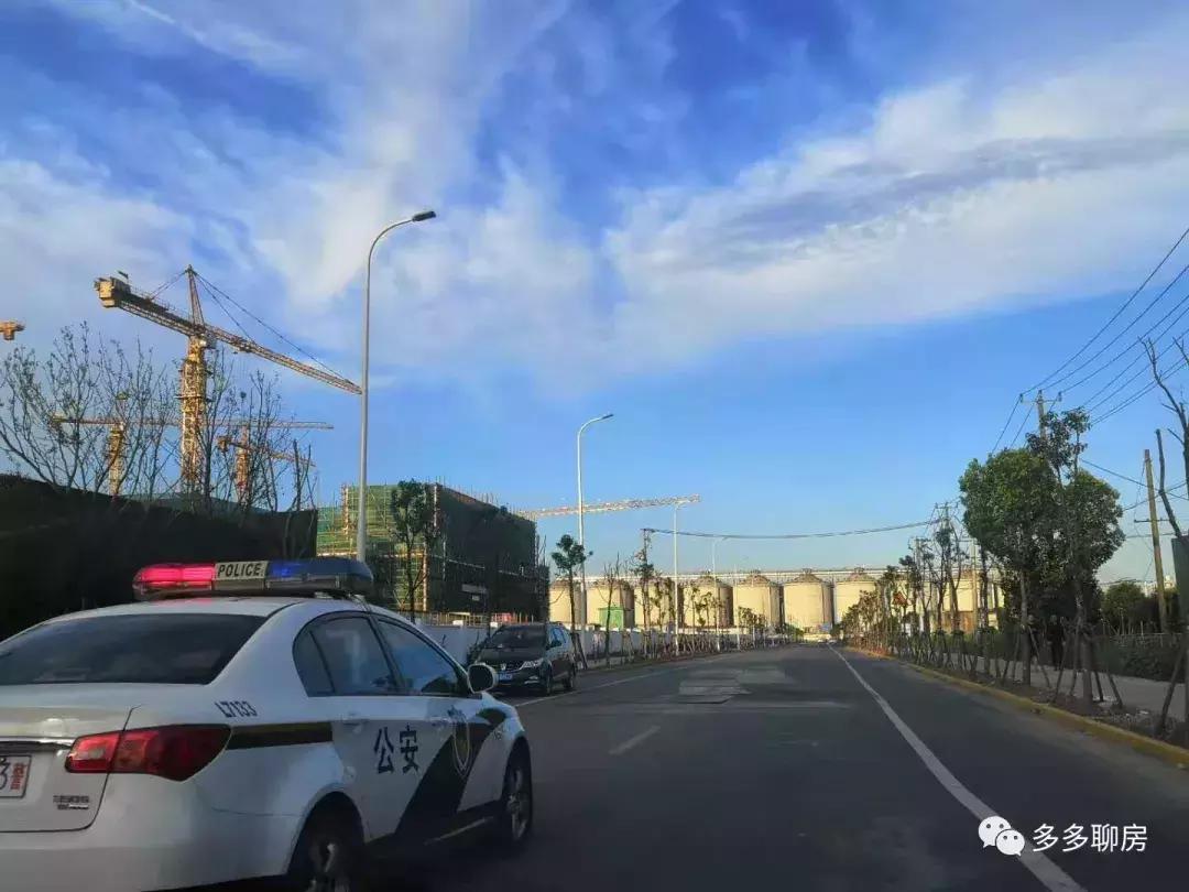 黄浦江周边的房价多少钱一平,黄浦江一线楼盘