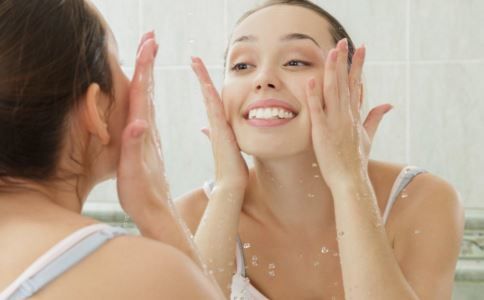 长期用盐洗脸有什么效果,细盐洗脸能长期用吗