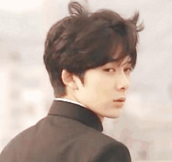 亚洲10大*男美**今昔颜值对比，有人美黑过度，有人不老冻龄，差距大