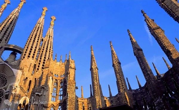 行走的老钱：私奔去浪漫的“两牙”