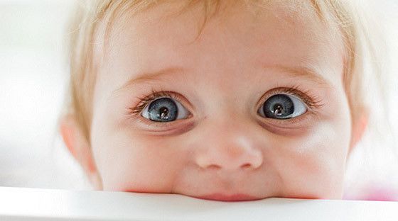 年龄越大眼睛越小怎么回事,年龄大了眼睛越来越小是什么原因