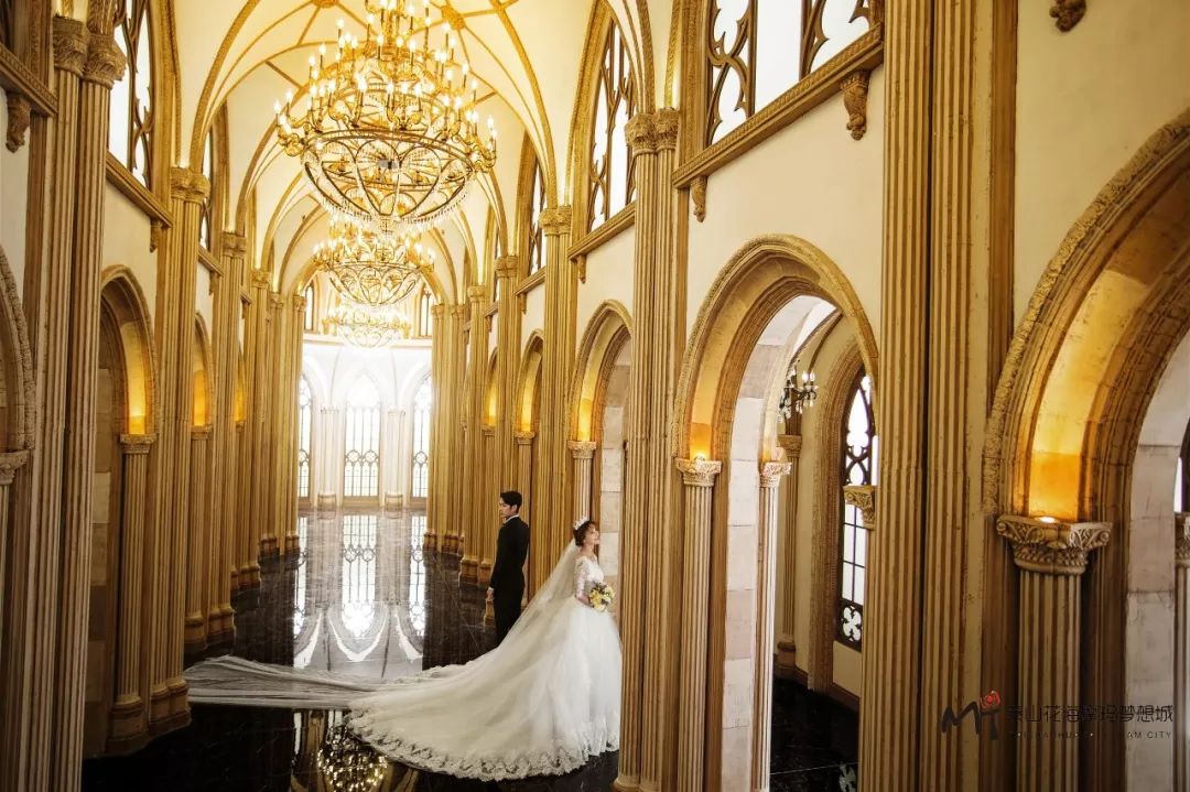 *安泰**赏花休闲婚拍就到泰山花海摩玛梦想城