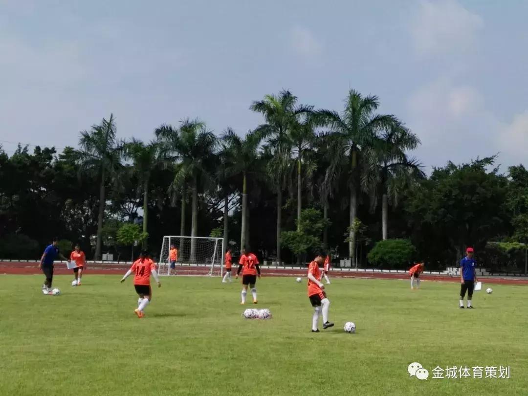 全国（广东站）汕尾市足球冬夏令营正式开营