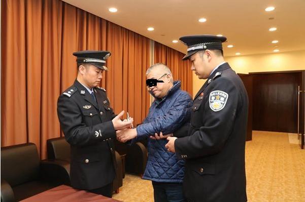 犯罪被抓获又逃跑怎么处理,抓捕过程中逃跑后再自首怎么处罚